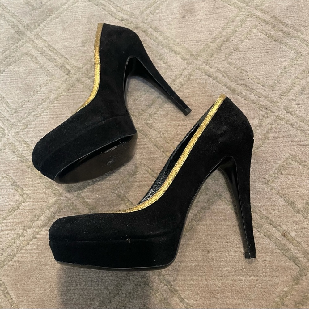 Vintage Gucci Pumps (Never Worn)